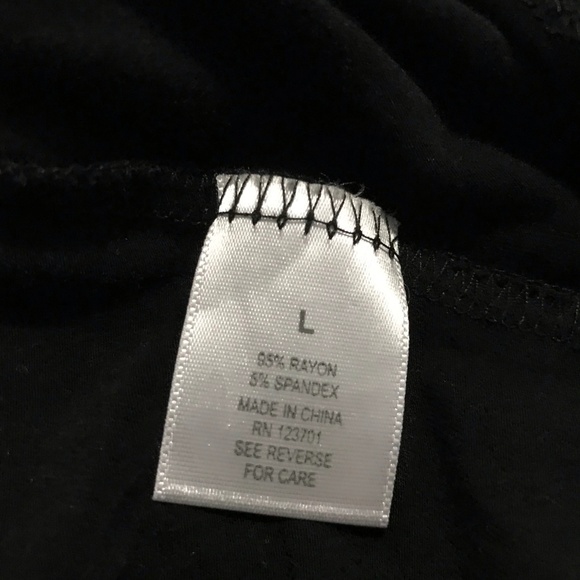 Roz & Ali Floral Sequin Neckline Top - Picture 6 of 6